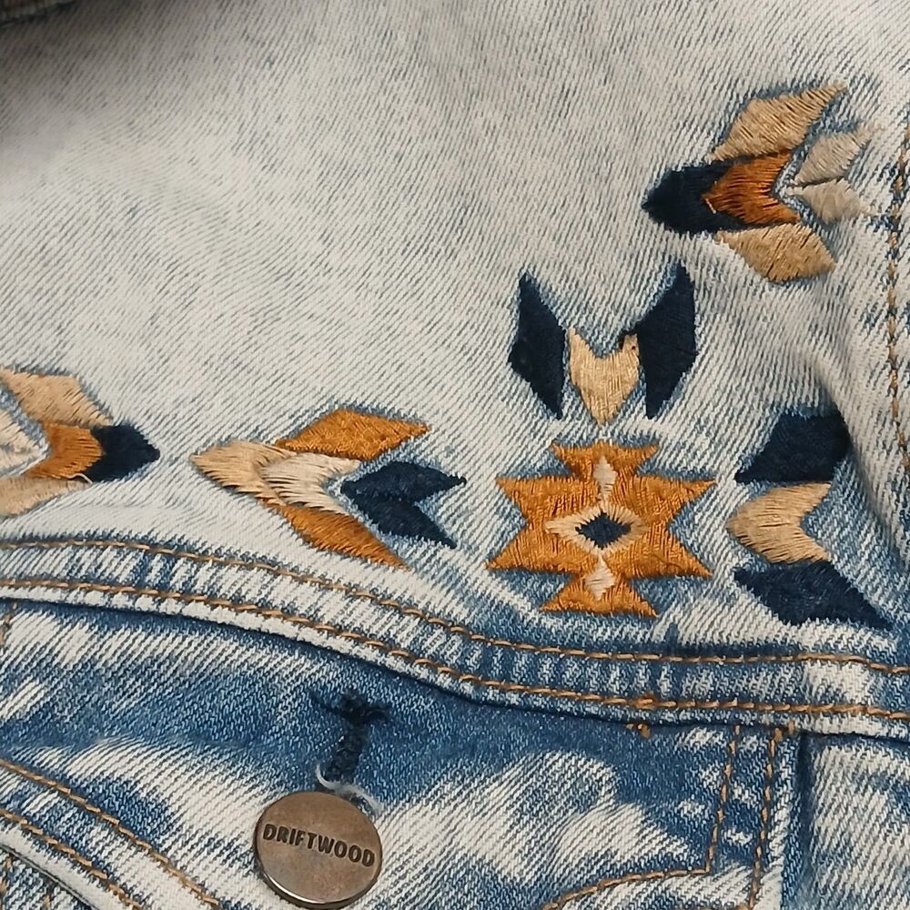 Driftwood Embroidered Trucker Denim Jean Jacket XL Acid Lite Wash Western Aztec - Picture 11 of 11